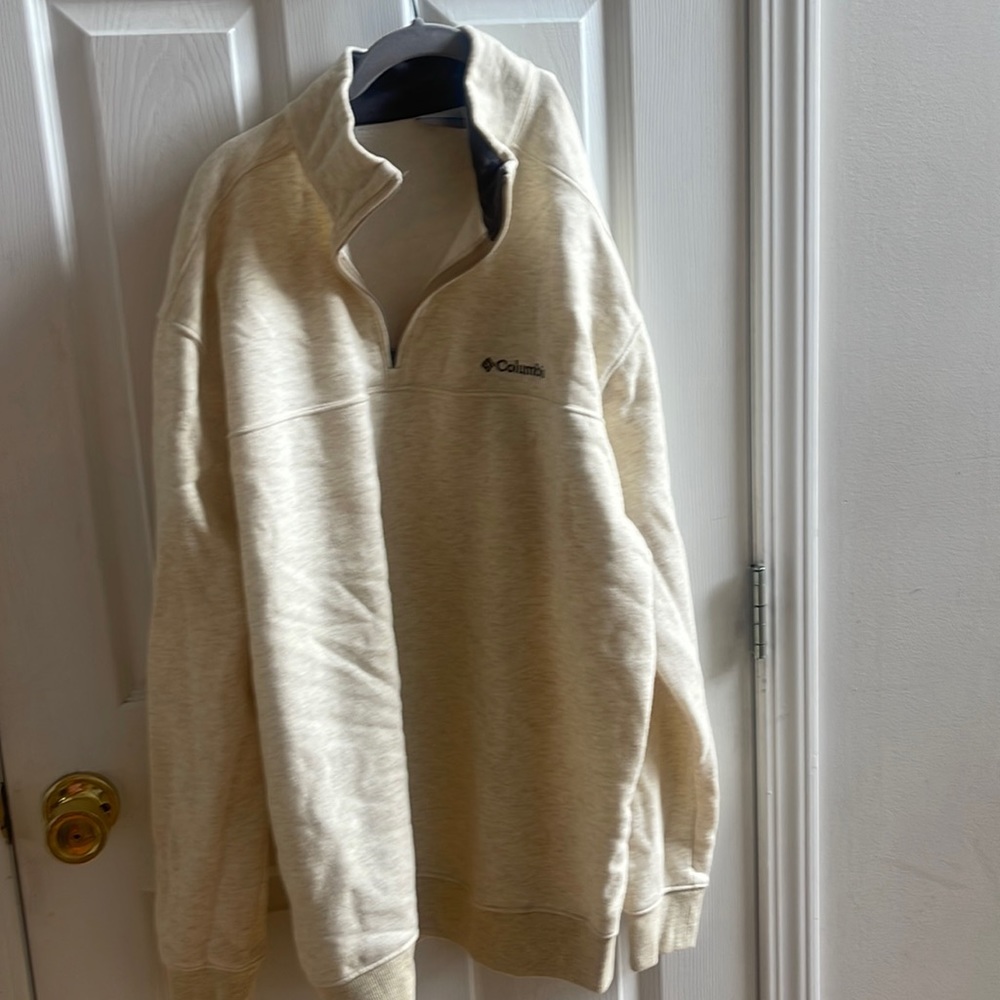 Columbia Men’s 1/4 Zip. Like new